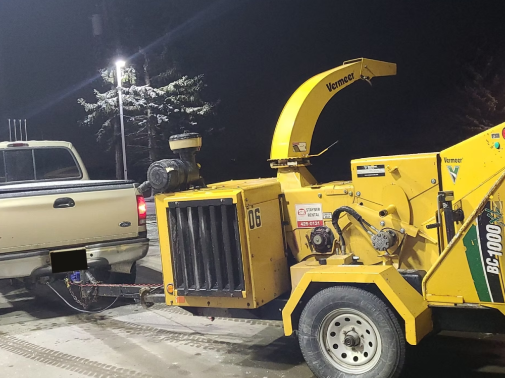 tree removal services and mulching.png